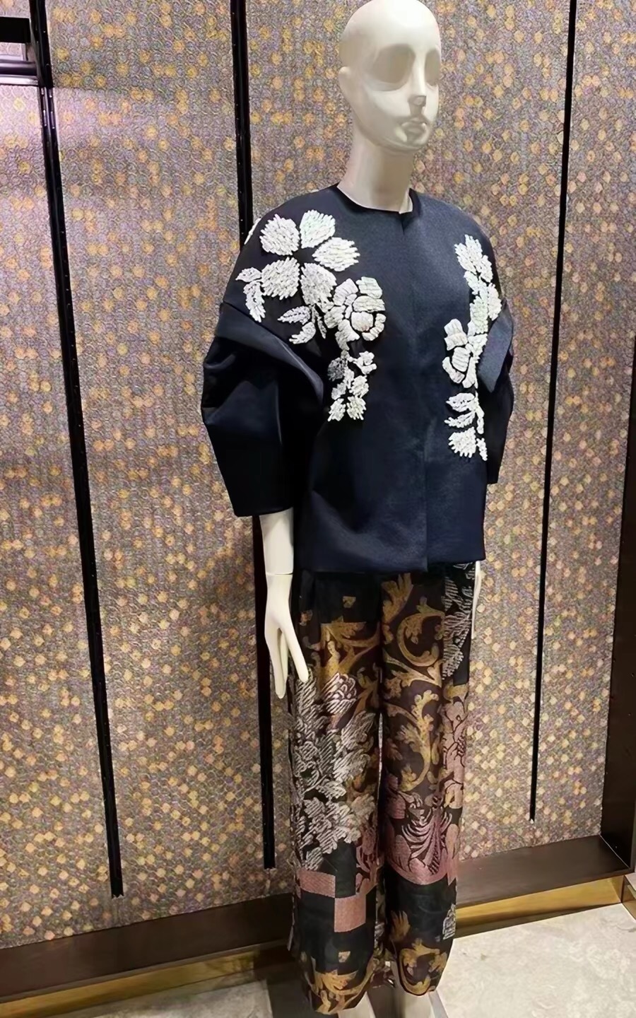 Jaket Sutra Campuran Motif Bun - Womens Blazer ulasan dan harga
